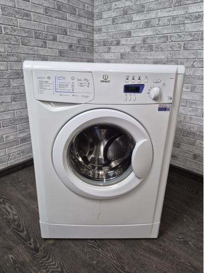 Стиральная машина Indesit WISE 10